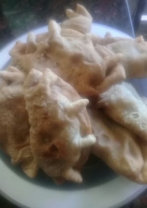 Una foto de Empanadas de carne cortadas a cuchillos (empanadas riojanas)