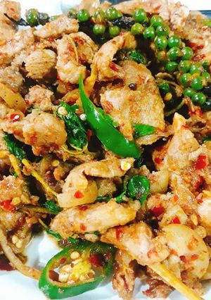 รูปของ ผัดเผ็ดหมูป่า