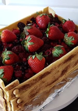 O poză a rețetei Ladiță cu fructe.