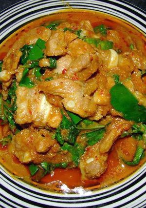 รูปของ กระดูกซี่โครงหมูอ่อนผัดเผ็ด