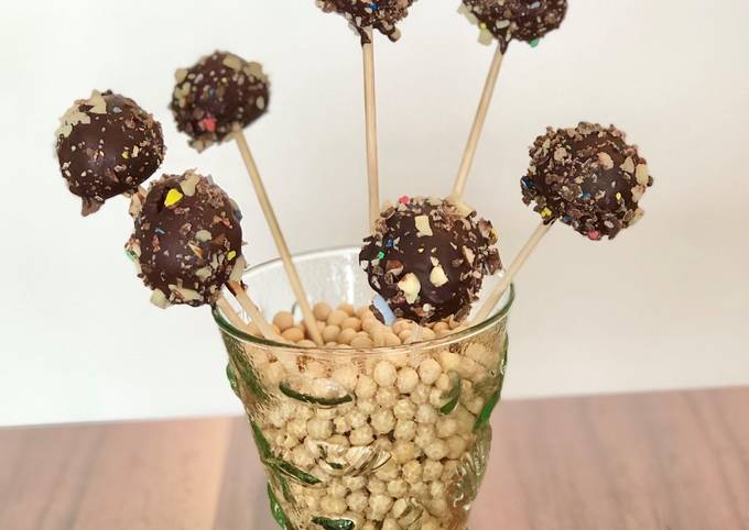 Simple Way to Prepare Quick Dark Chocolate Cake Pop