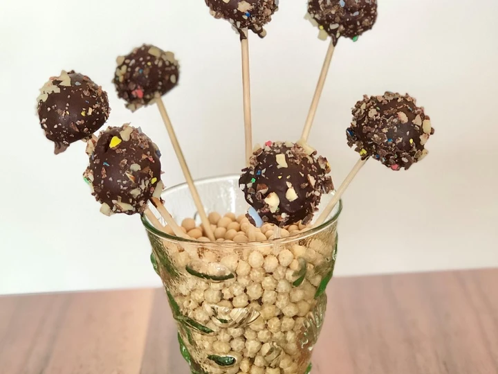 Easy Steps to Prepare Recipes Dark Chocolate Cake Pop the Can Spoil the Tongue Can Pamper Your Tongue.