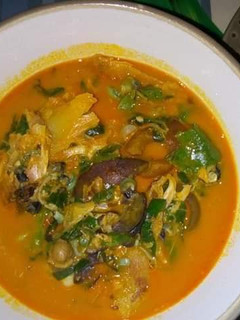A picture of Fresh snail soup.