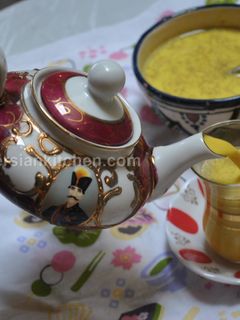 عکسی از دستور شیر طلایی (شیر زردچوبه)