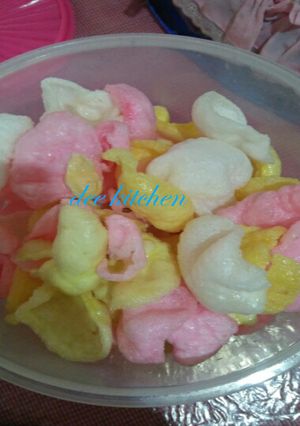Foto resep Kerupuk bawang warna warni