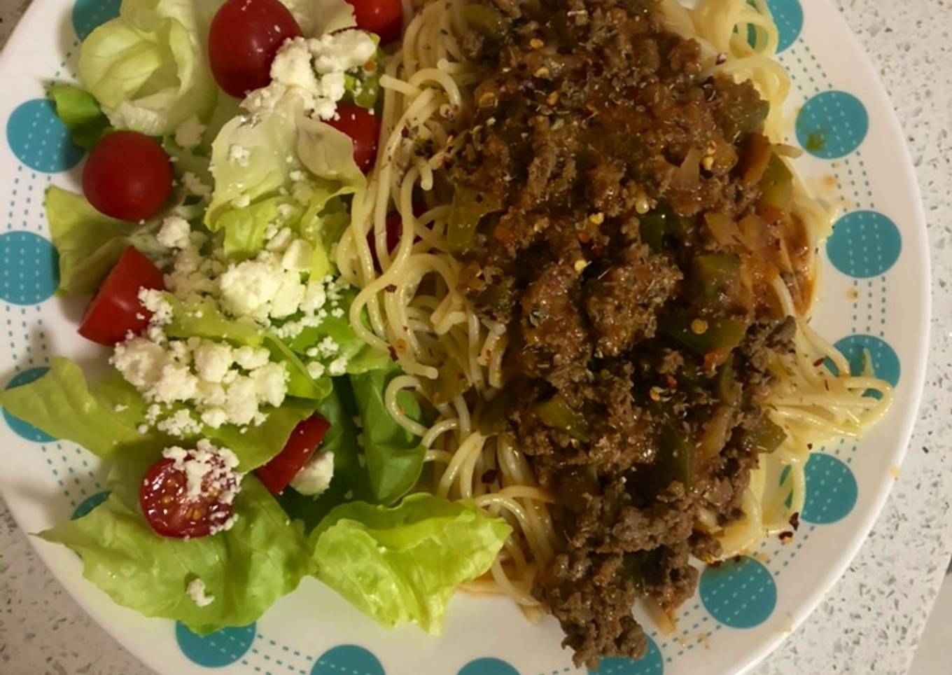 Spaghetti con carne molida