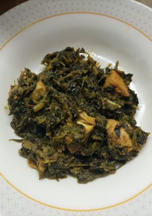A picture of Chicken methi.