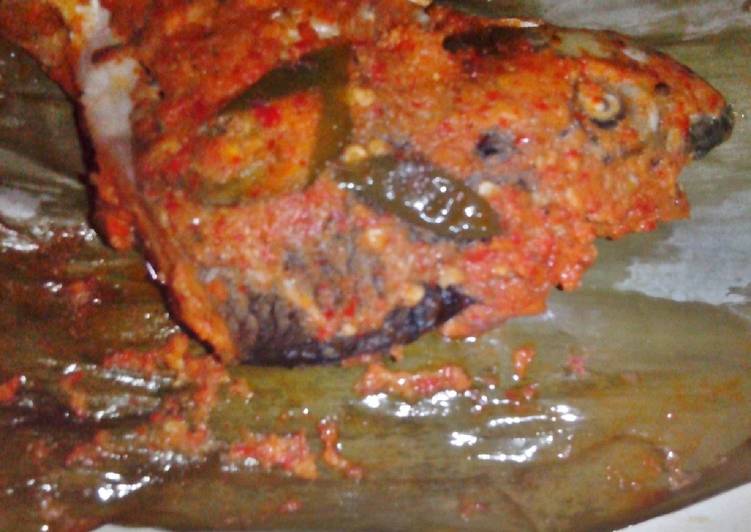 Cara mudah memasak pepes ikan mas yang Sempurna