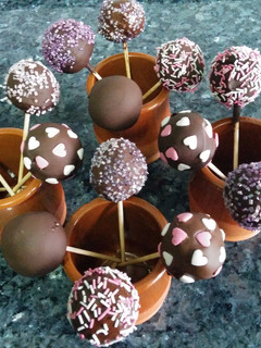 Una foto de Cakepops con chocolate