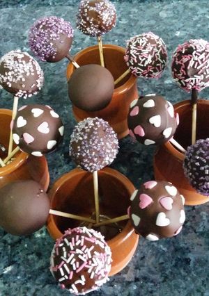 Una foto de Cakepops con chocolate