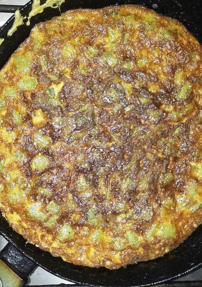 Una foto de Tortilla de pencas de acelga y zanahoria