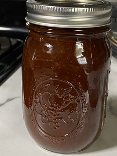 A picture of Mommy sauce.