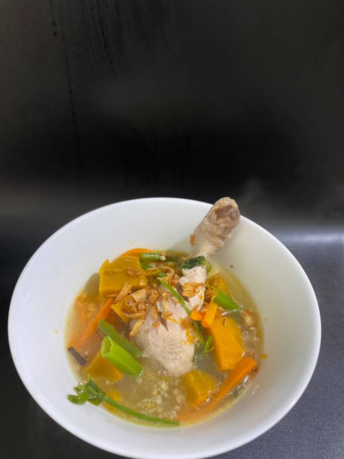Sup ayam labu kuning foto resep utama