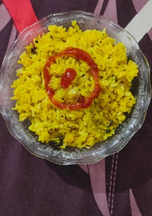 पोहा (poha recipe in hindi) रेसिपी मुख्य फोटो