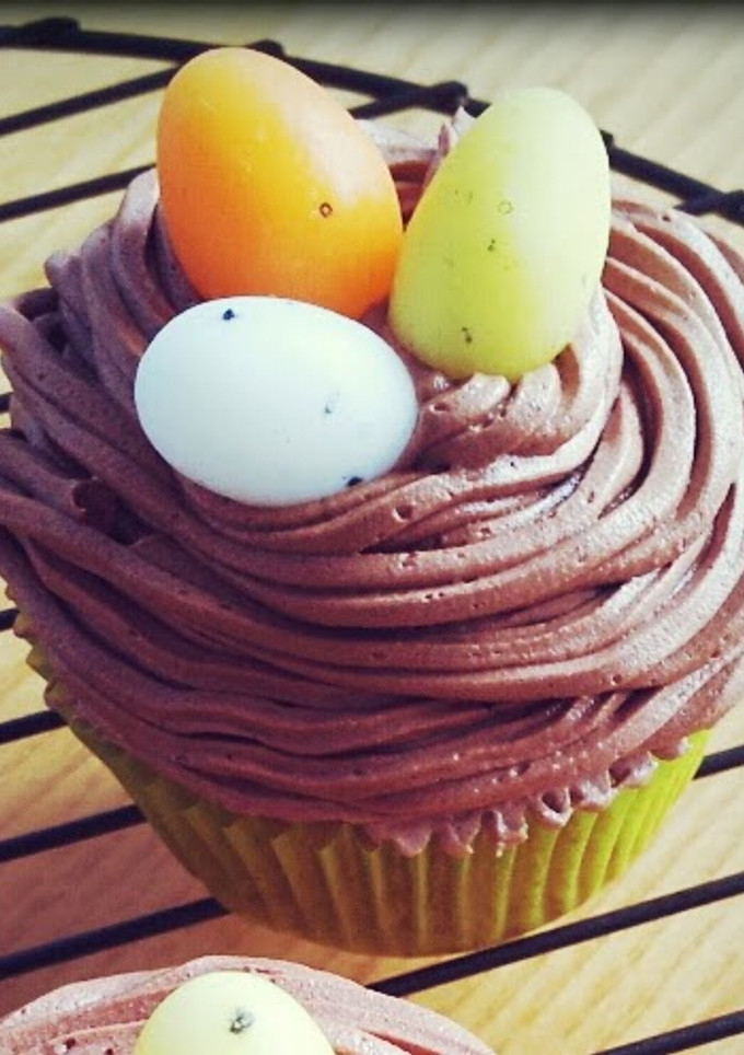 Una foto de Cupcakes con motivos de Pascua (canela y chocolate)
