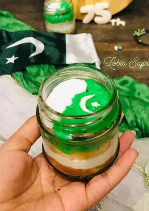 A picture of 14th August Special cake Jars.