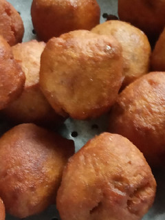 વડા(Vada Recipe in Gujarati) રેસીપી મુખ્ય ફોટો