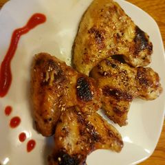 A picture of Maple Sriracha Chicken Wings.