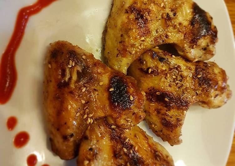 Easiest Way to Prepare Homemade Maple Sriracha Chicken Wings