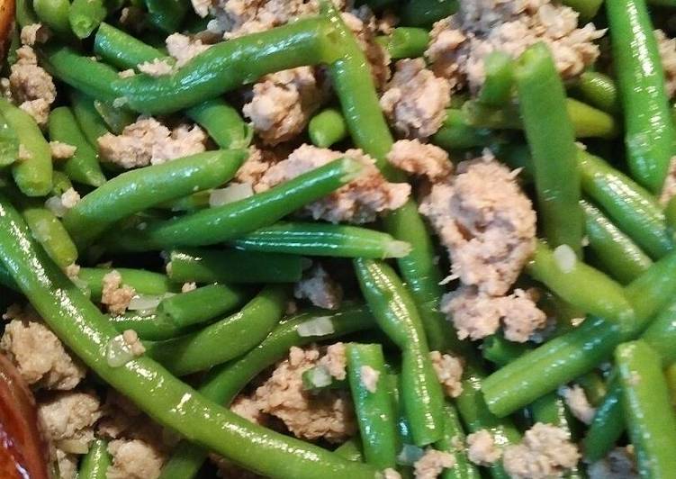 Step-by-Step Guide to Prepare Homemade Spiced Pork and Green Beans