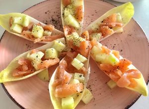 Une photo de Barquette endive saumon fumé