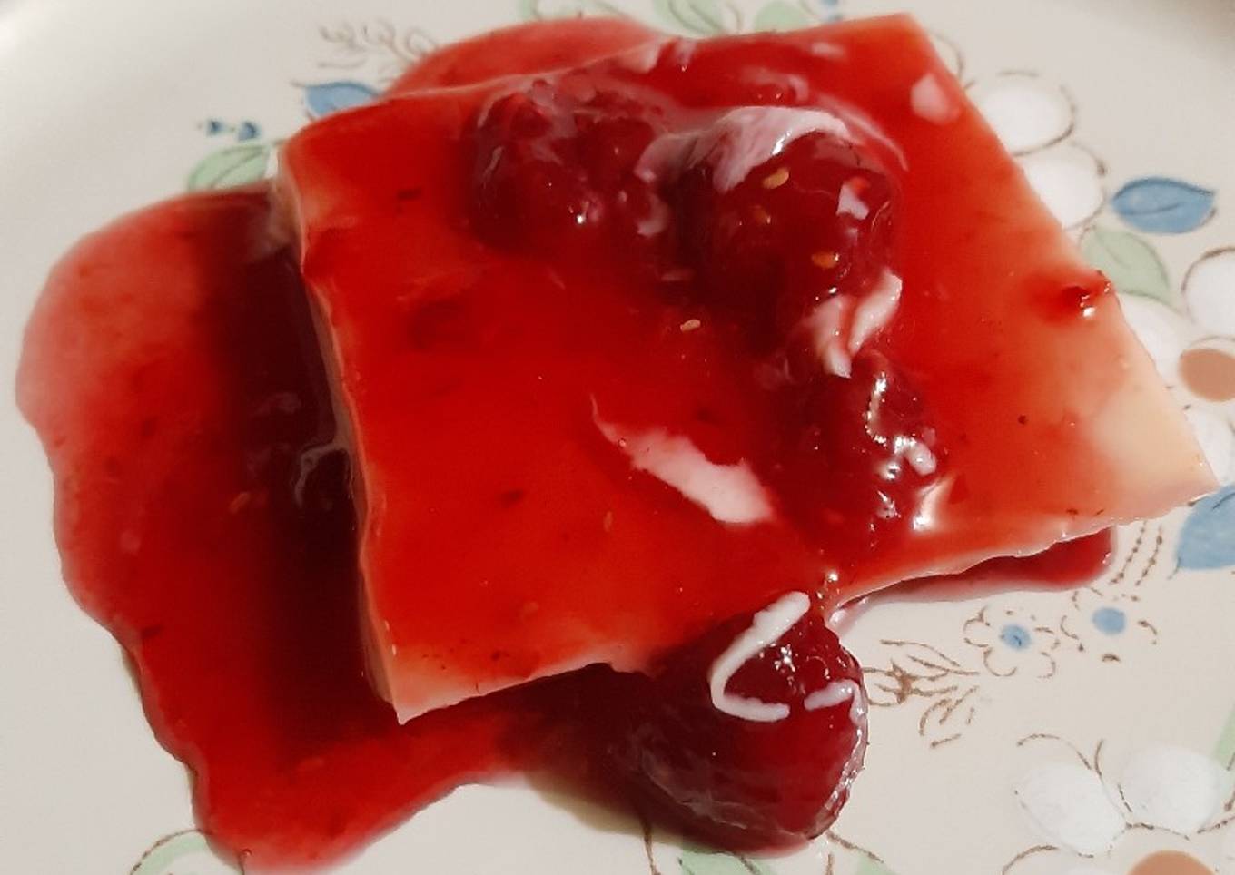 Panacota de frambuesa