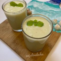 Melon banana smoothie A picture of Melon banana smoothie.