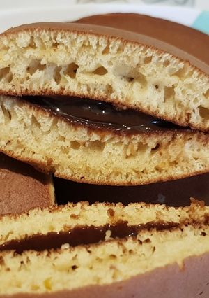 Una foto de Dorayaki (Hotcake Japonés)