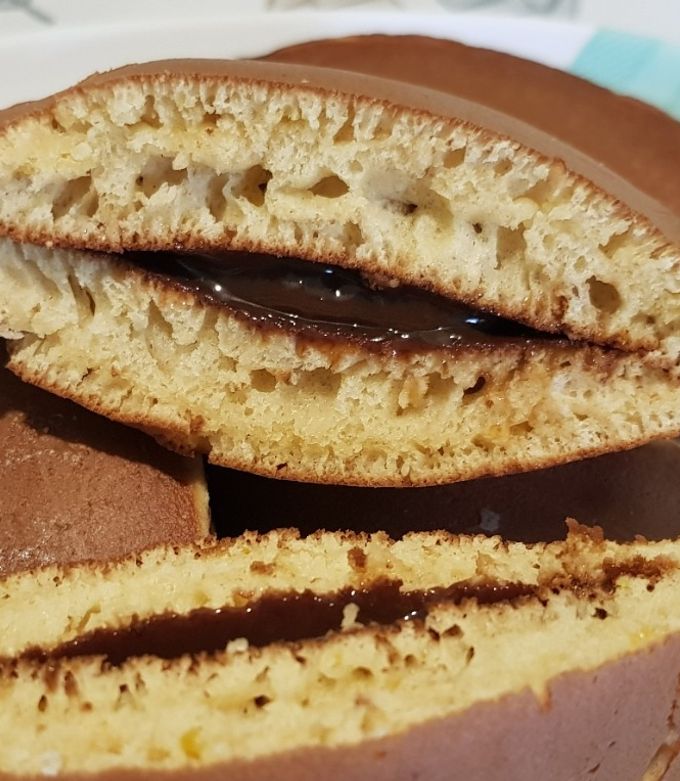 Una foto de Dorayaki (Hotcake Japonés)