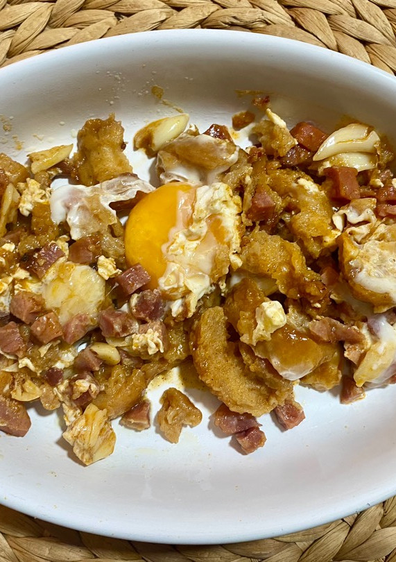 Una foto de Sopas de ajo (aunque me han quedado secas 😂)