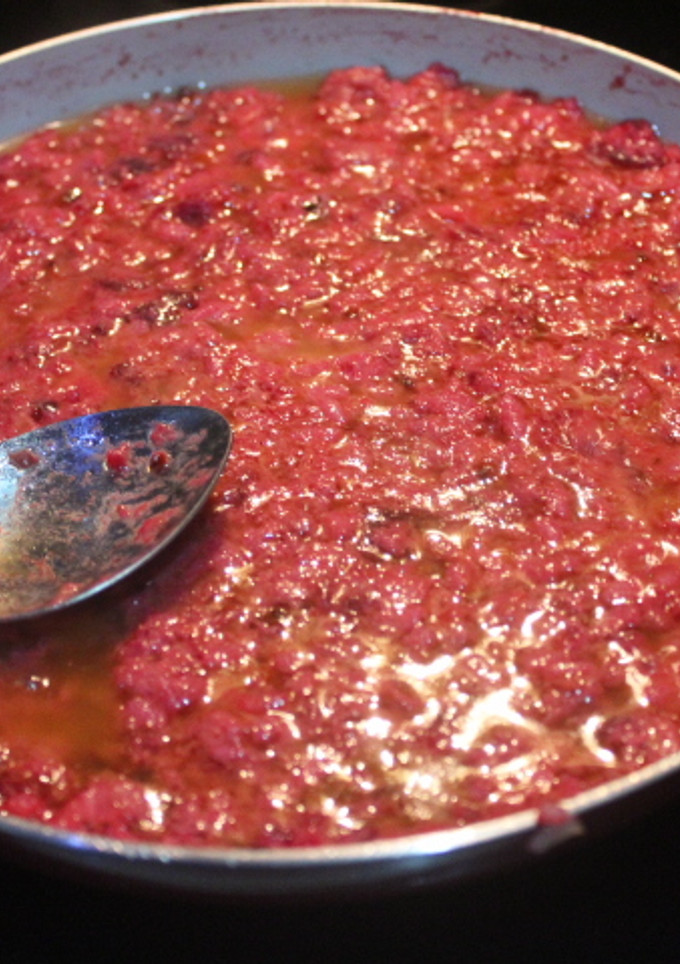 Una foto de Arroz rojo con atún