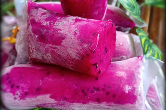 Cara Gampang Menyiapkan Es Lilin Buah Naga yang Menggugah Selera