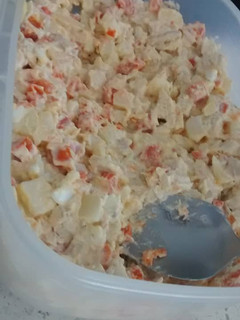Una foto de Ensalada de papas y zanahoria