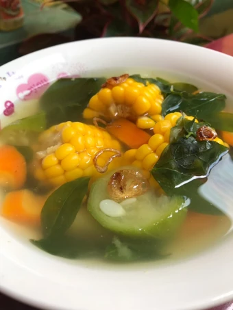 Cara Sederhana Membikin Resep  Sayur bening jagung katuk yang Sempurna, Lezat Sekali