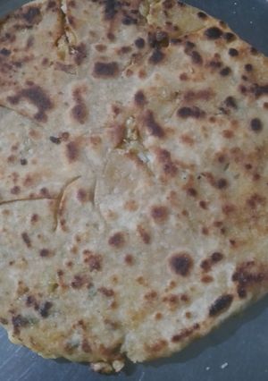 गोभी का पराठा (Gobhi ka paratha recipe in Hindi) रेसिपी मुख्य फोटो
