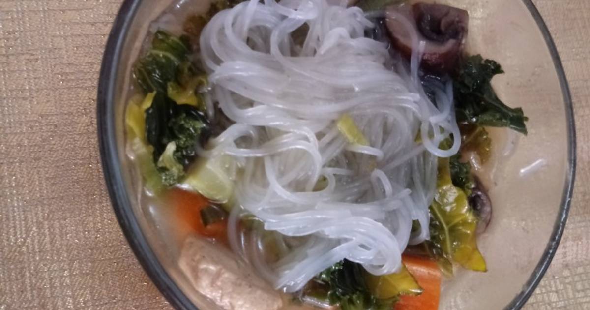 Caldo de Kale y Fideo Chino Receta de AnnaRomo- Cookpad