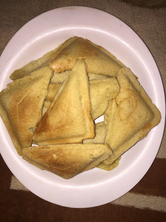 A picture of Semovita cake.