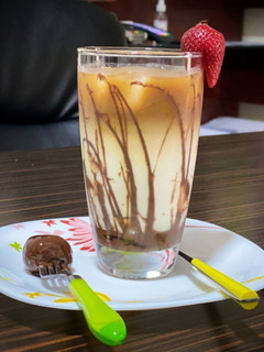 عکسی از دستور آیس لاته با اسپرسو