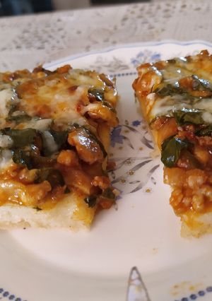 Gluténmentes, tojásmentes, spenótos pizza recept fotója
