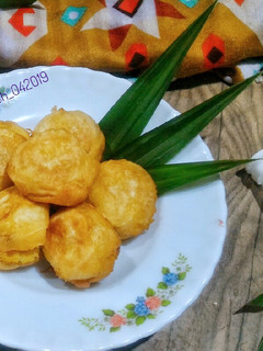 Foto resep (132).Bola tape isi gula merah