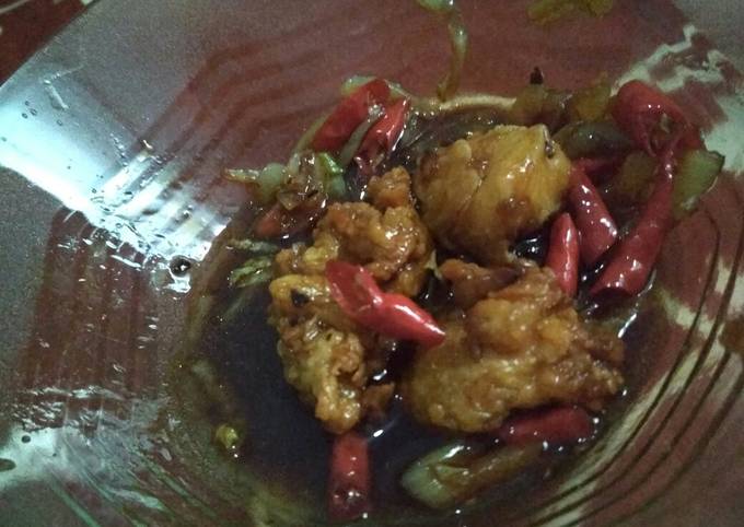 Ayam goreng tepung saus lada hitam