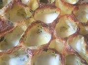 Una foto di mozzarella spinaci