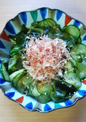 รูปของ แตงกวาสาหร่ายทะเลเปรี้ยว (きゅうりとワカメの酢の物)