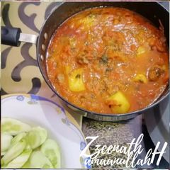 A picture of Hyderabadi Aloo Tamatar Gosht.