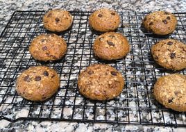 Galletas de cottage con avena, chocolate y almendras