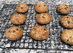 Una foto de Galletas de cottage con avena, chocolate y almendras
