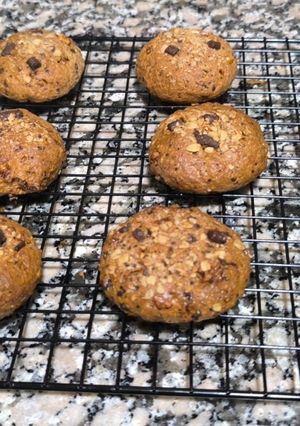 Una foto de Galletas de cottage con avena, chocolate y almendras