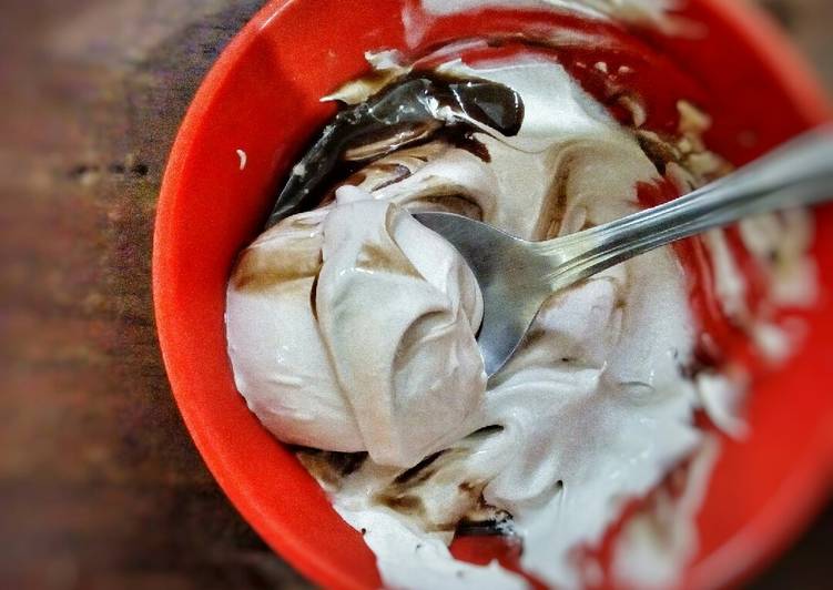 Langkah Mudah untuk Membuat Es krim lembut murmer Anti Gagal