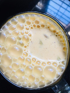 A picture of Palm fruit cinnamon dates shake.