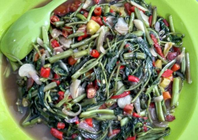 Resep Tumis Kangkung Terasi Pedas Enak Anti Gagal